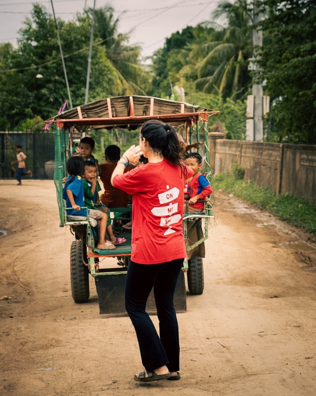 perché fare volontariato in cambogia -nilli birds